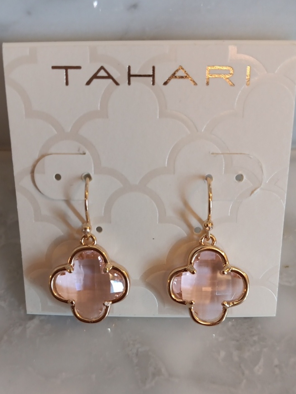 Tahari Gold Tone Clover Blush Pink Faceted Glass Drop Earrings NWT